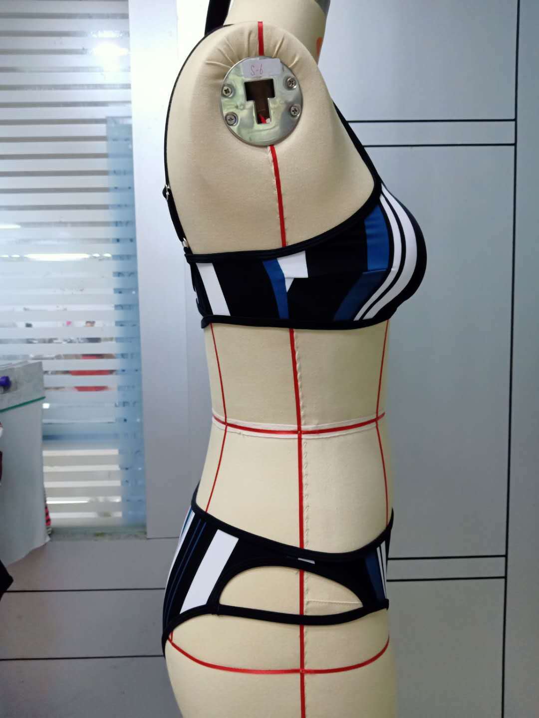 European And American Vertical Striped Bikini