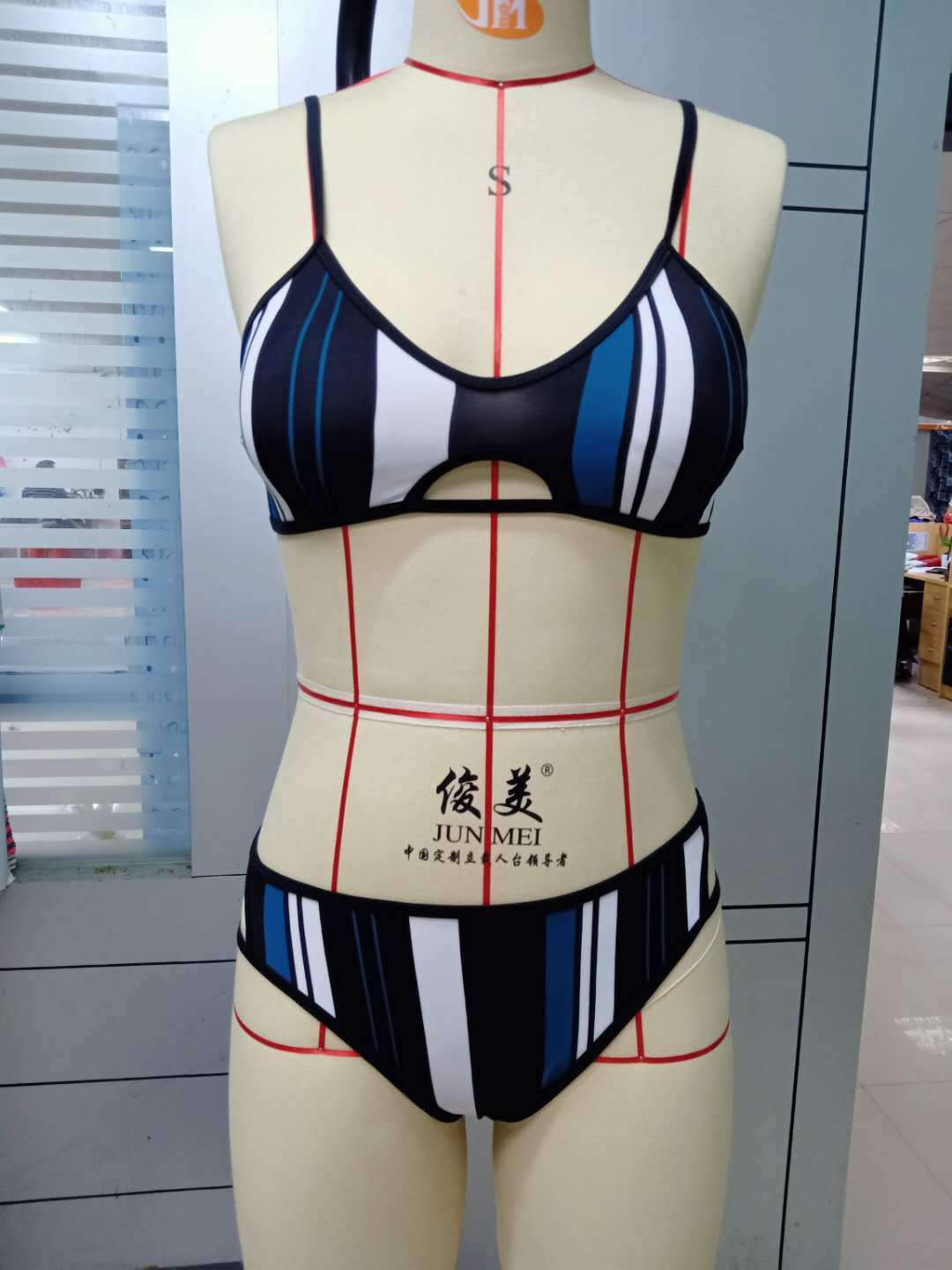 European And American Vertical Striped Bikini