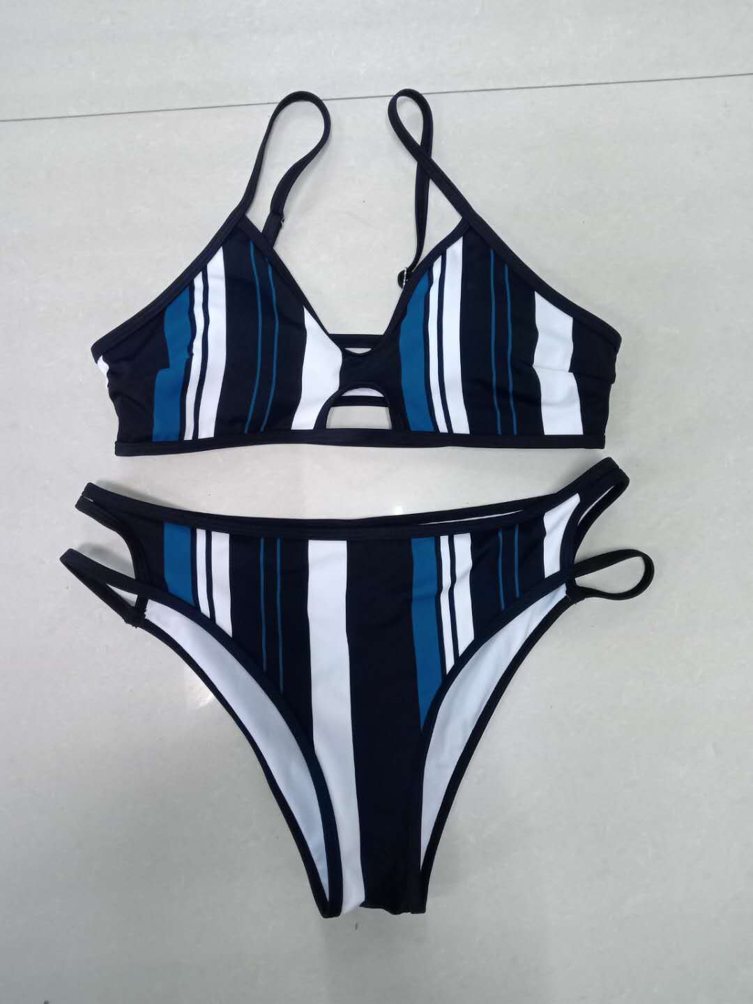 European And American Vertical Striped Bikini